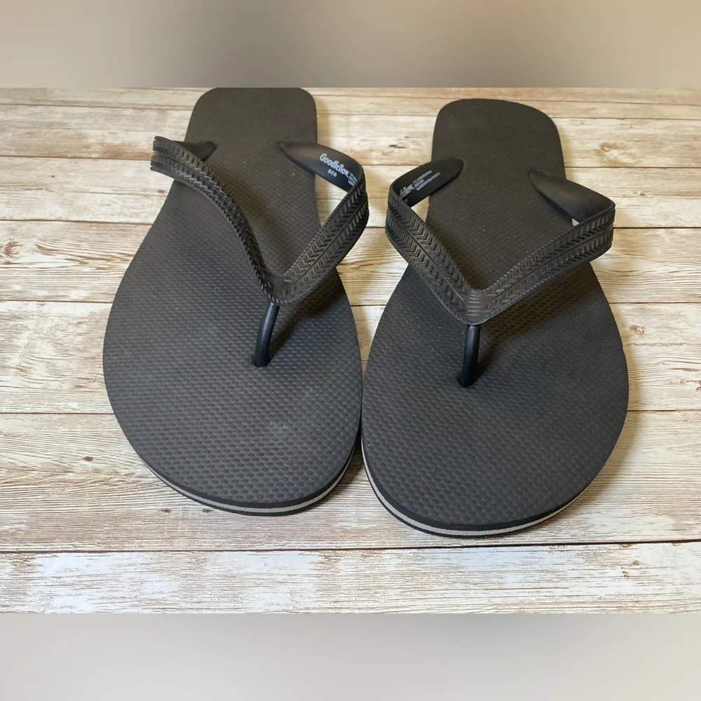 Good Fellow & Co Men’s Flip Flop Sandals Black 11-12